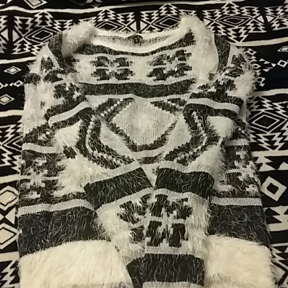 Express sweater - Picture 2 of 3